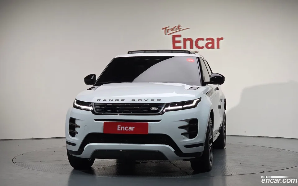 Land Rover Range Rover Evoque P250 SE 2024 — миниатюра 3