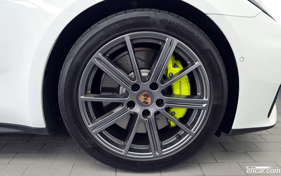 Porsche Panamera (976) 2.9 AWD E- 2025 — миниатюра 2