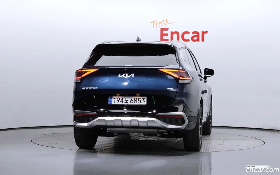 Kia Sportage Hybrid 2WD 2024 — миниатюра 4