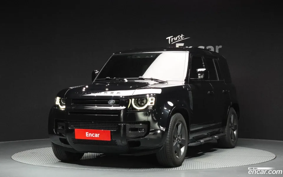 Land Rover Defender 130 D300 X- HSE 2025 — фото 1, купить с доставкой в Москву