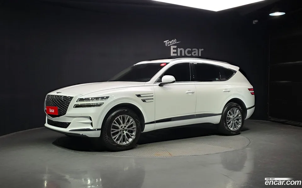 Genesis GV80 2.5T AWD 2023 — фото 1, купить с доставкой в Москву