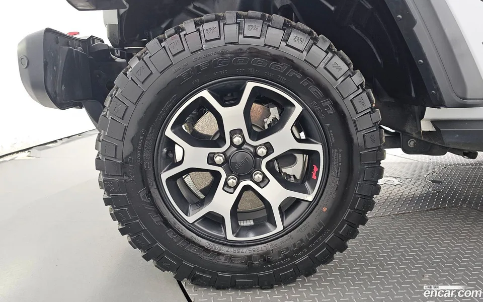 Jeep Wrangler 2.0 4 2023 — миниатюра 2