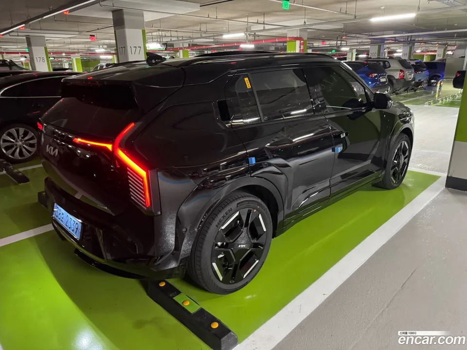 Kia EV3 2WD 2025 — thumbnail 4