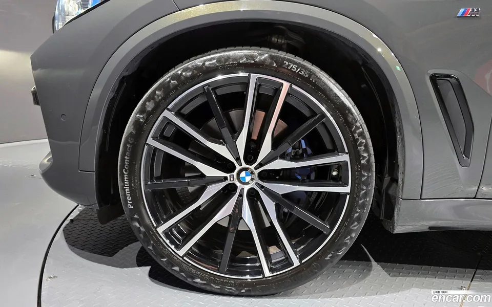 BMW X5 xDrive 40d M 2023 — миниатюра 5