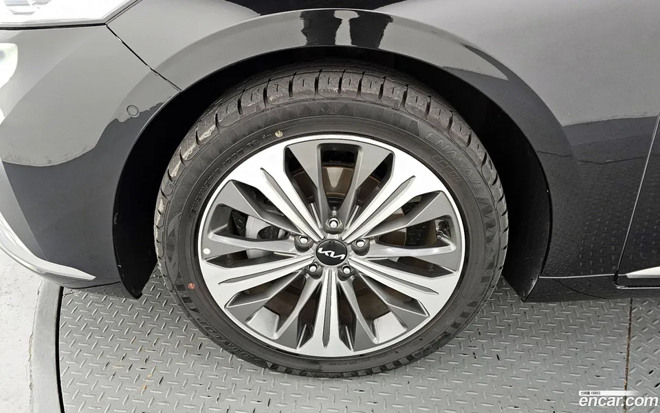 Kia K8 Hybrid 2023 — миниатюра 2