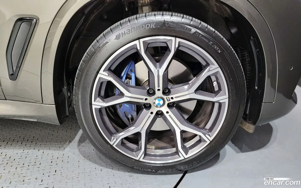 BMW X5 xDrive 40i M 2023 — миниатюра 5