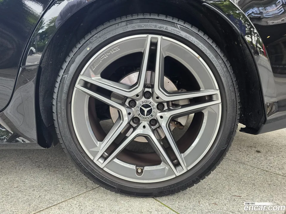 Mercedes-Benz CLS-Class CLS300d 4MATIC 2023 — thumbnail 2