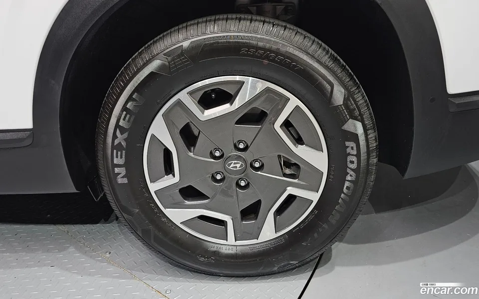Hyundai SantaFe HEV 1.6 4WD 2023 — миниатюра 2