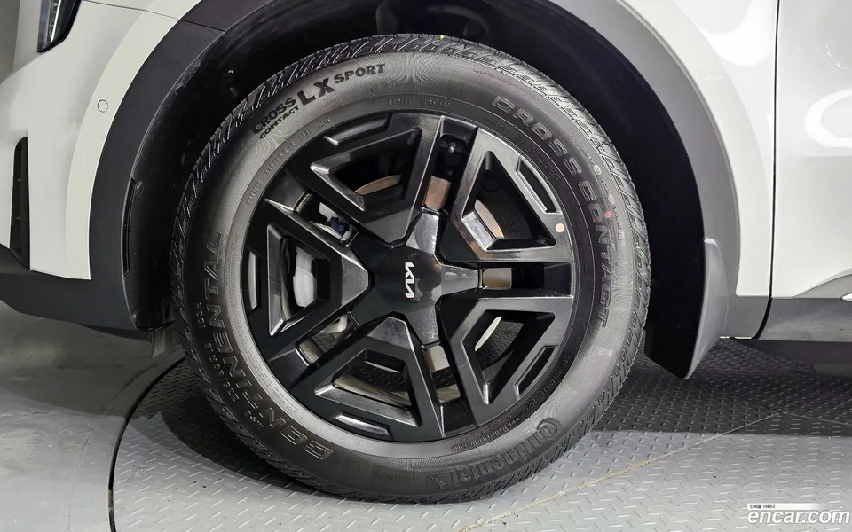 Kia Sorento HEV 1.6 2WD 2023 — миниатюра 2