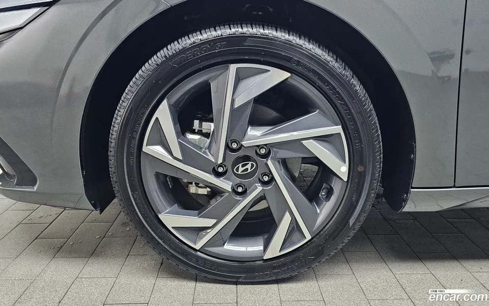 Hyundai Avante CN7 Hybrid 2025 — thumbnail 5