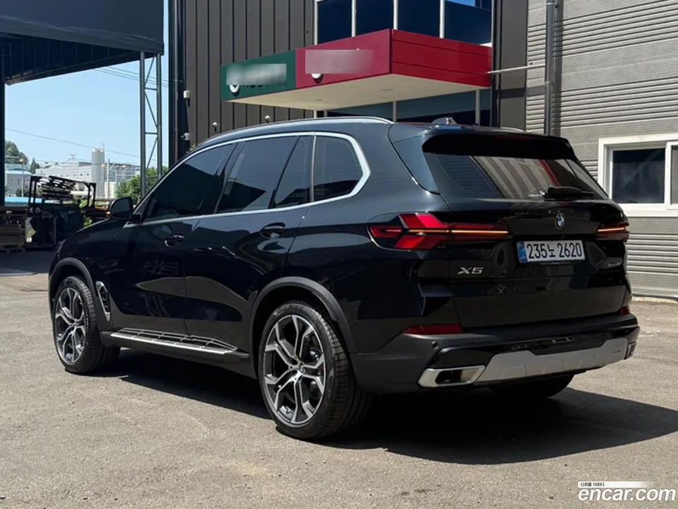 BMW X5 xDrive 40i xLine 2025 — миниатюра 5