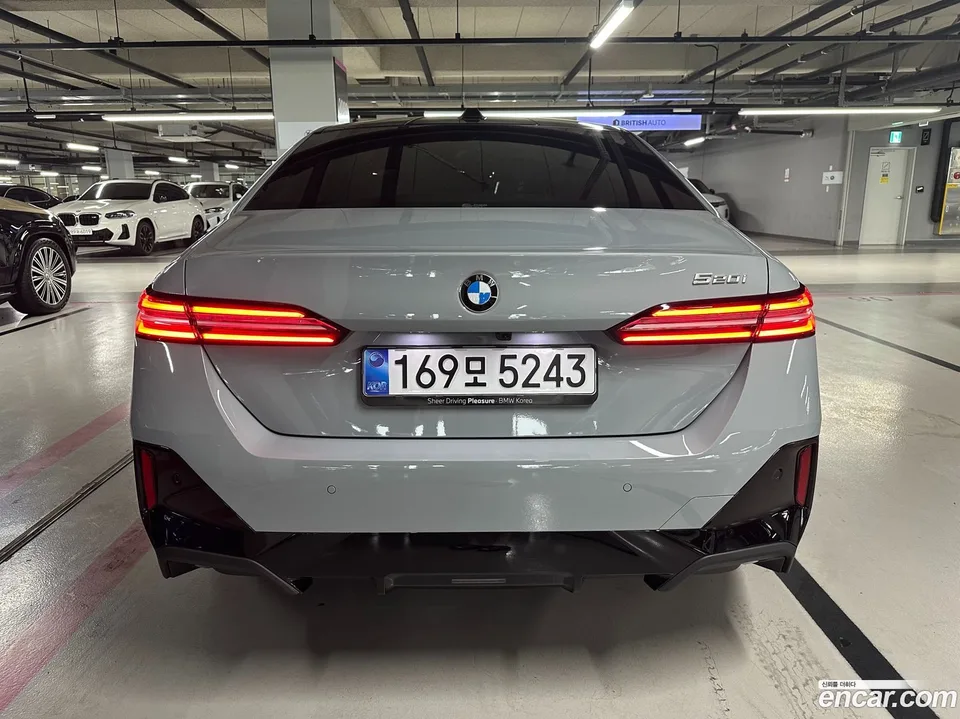 BMW 5 Series 520i M 2025 — миниатюра 2
