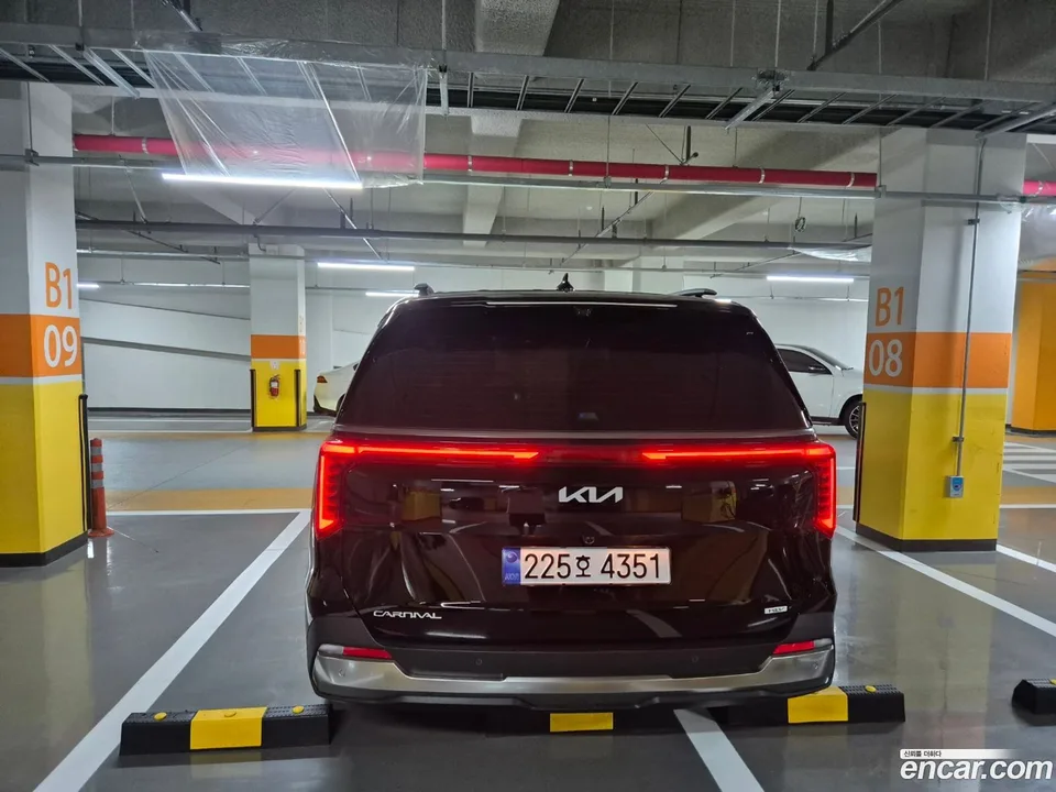Kia Carnival HEV 9 2025 — миниатюра 4
