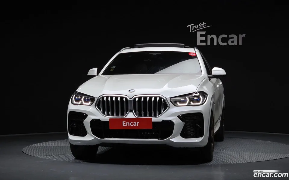 BMW X6 xDrive40i M 2023 — миниатюра 3