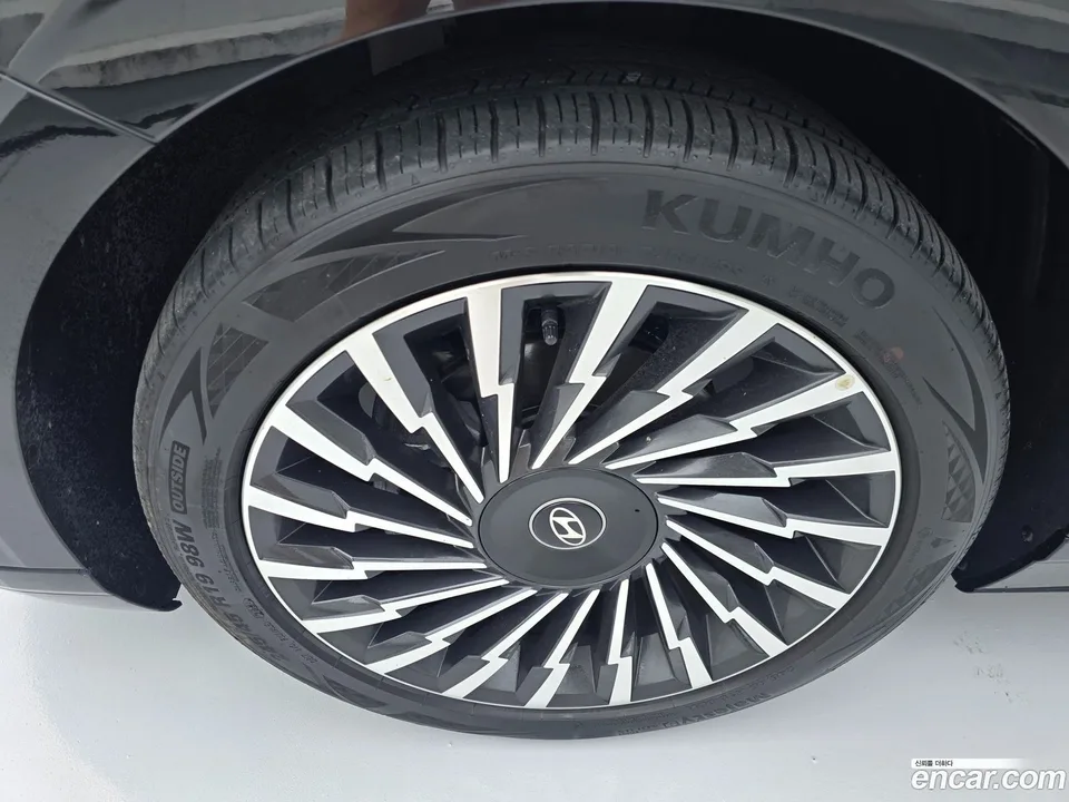 Hyundai Grandeur Hybrid 2024 — миниатюра 2