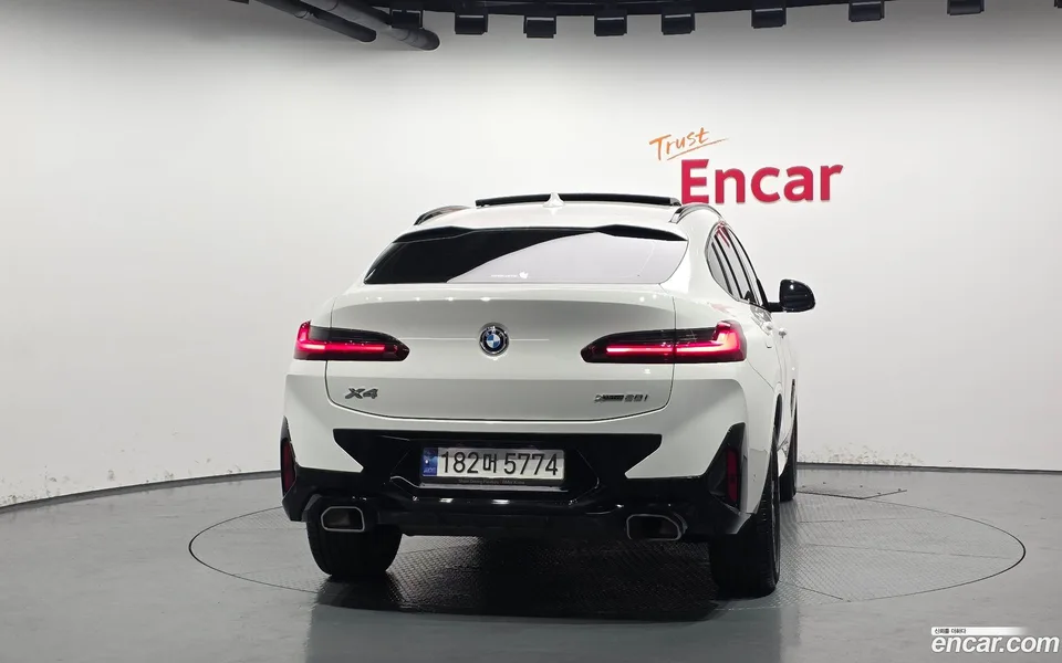 BMW X4 xDrive20i M 2023 — миниатюра 4