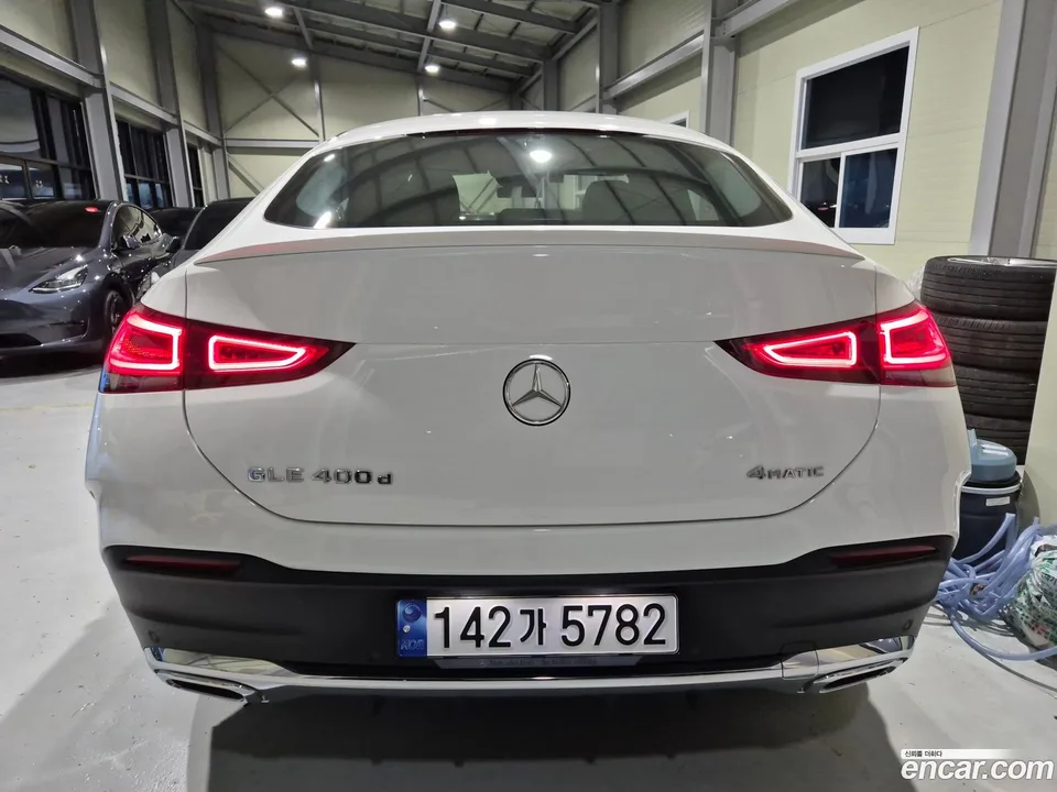 Mercedes-Benz GLE-Class GLE400d 4MATIC 2023 — миниатюра 4