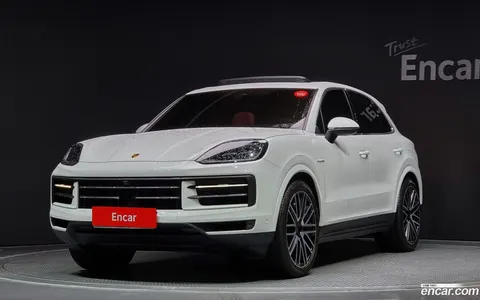 Porsche Cayenne 2025 buy in Moscow