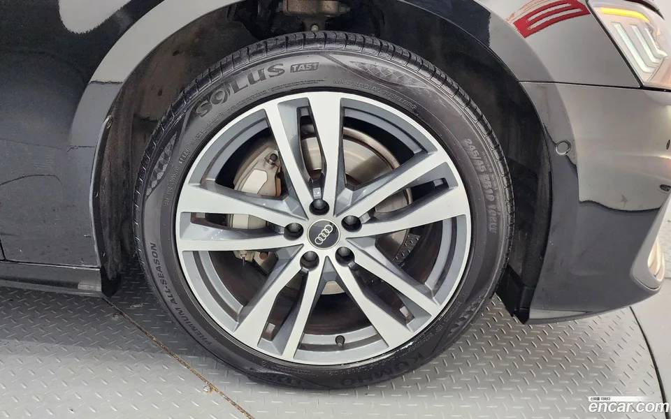 Audi A6 45 TFSI 2023 — миниатюра 5