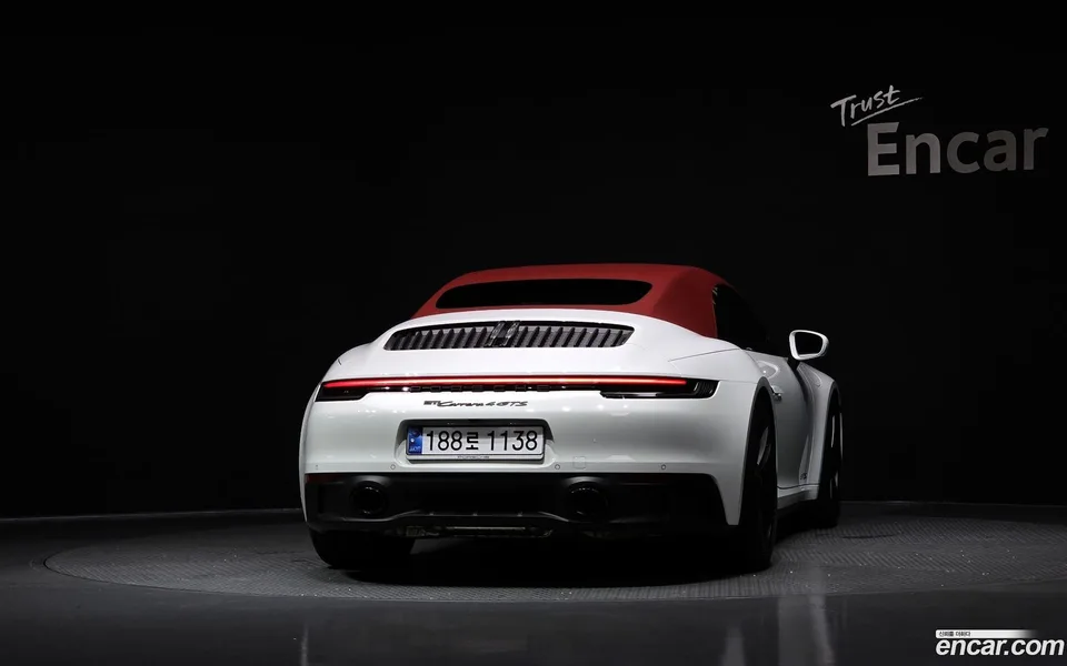 Porsche 911 (992) 4 GTS 2024 — миниатюра 4
