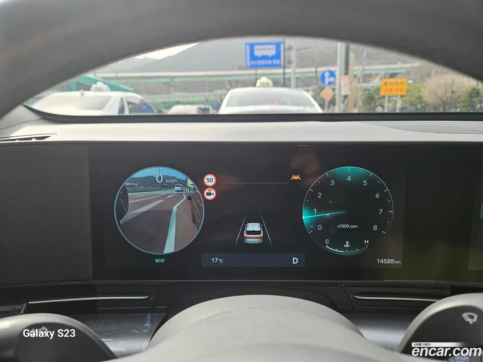 Hyundai Kona 1.6 2WD 2023 — миниатюра 2