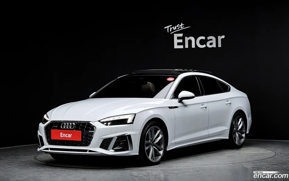 Audi A5 40 TFSI 2024 — фото 1, купить с доставкой в Москву