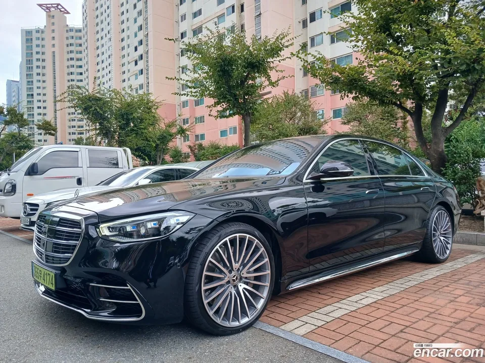 Mercedes-Benz S-Class S500L 4MATIC 2025 — миниатюра 3