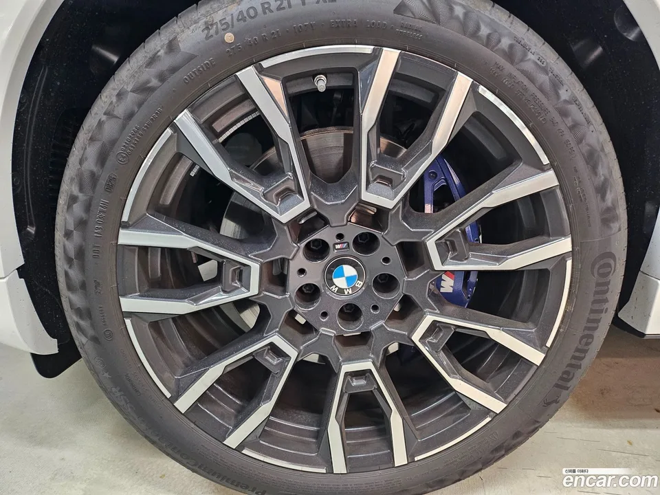 BMW X6 xDrive40i M 2025 — миниатюра 2