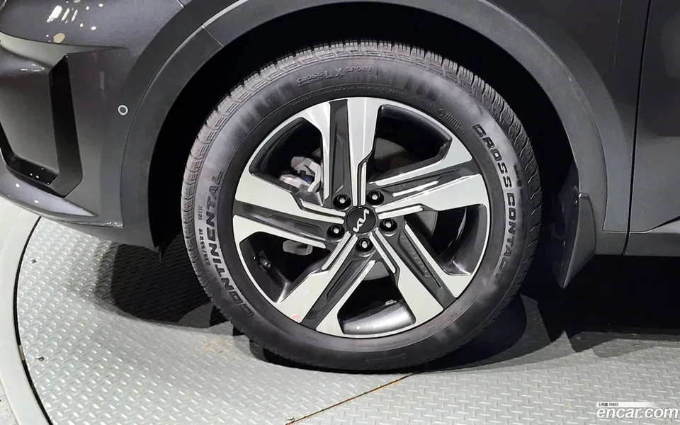 Kia Sorento HEV 1.6 2WD 2023 — thumbnail 5