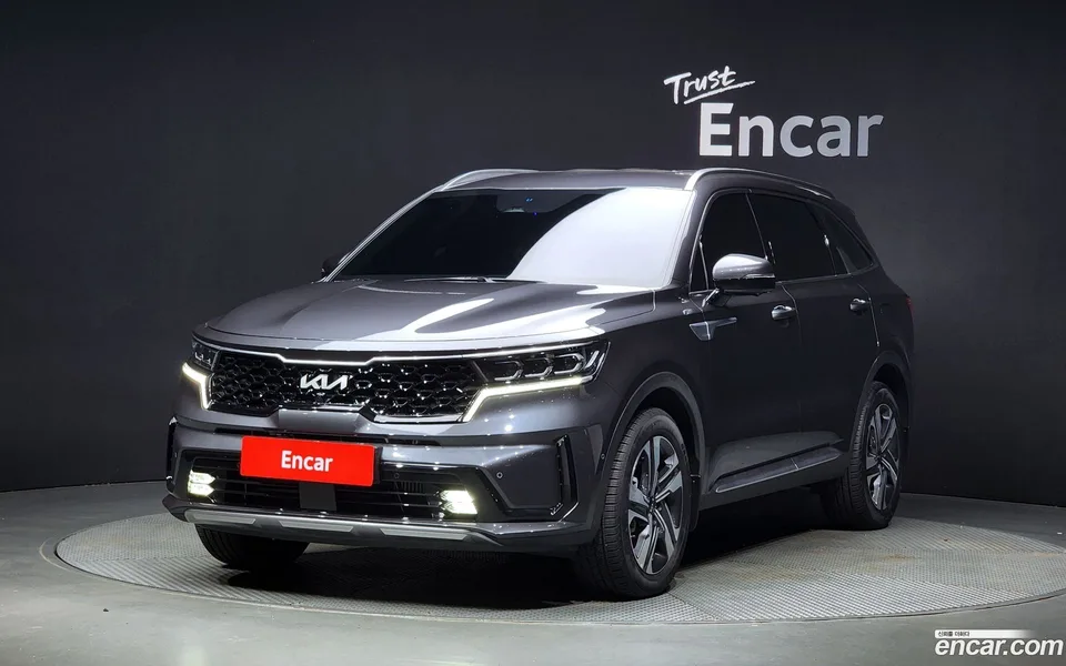 Kia Sorento HEV 1.6 2WD 2023 — фото 1, купить с доставкой в Москву