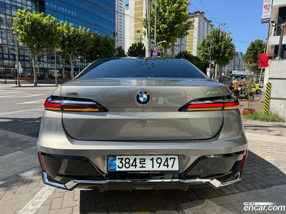 BMW 7 Series 740i xDrive M 2025 — миниатюра 2