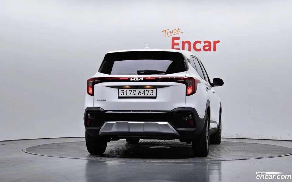 Kia Seltos 1.6 2WD 2023 — thumbnail 4