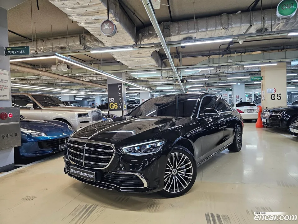 Mercedes-Benz S-Class 2025