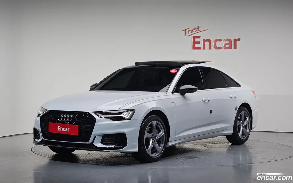 Audi A6 45 TFSI 2025 — фото 1, купить с доставкой в Москву