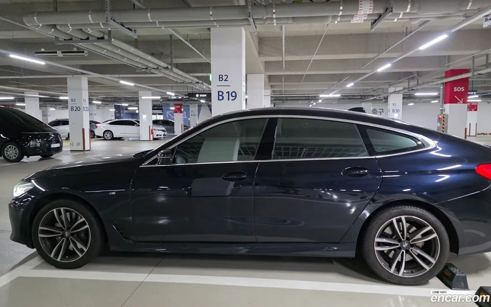 BMW 6 Series GT 620d M 2023 — миниатюра 4