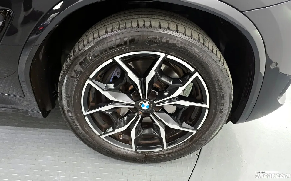 BMW X3 xDrive 20i M 2023 — миниатюра 2