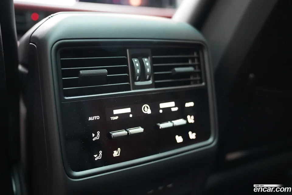 Porsche Cayenne 3.0 2024 — миниатюра 2