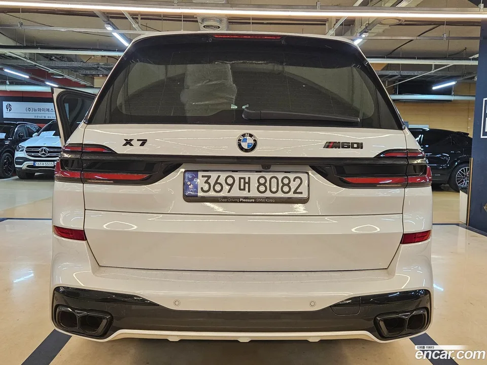BMW X7 M60i xDrive M 6 2023 — thumbnail 4