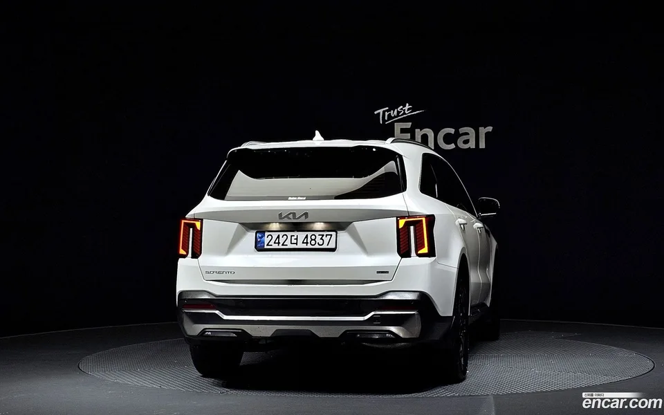 Kia Sorento HEV 1.6 2WD 2023 — миниатюра 4