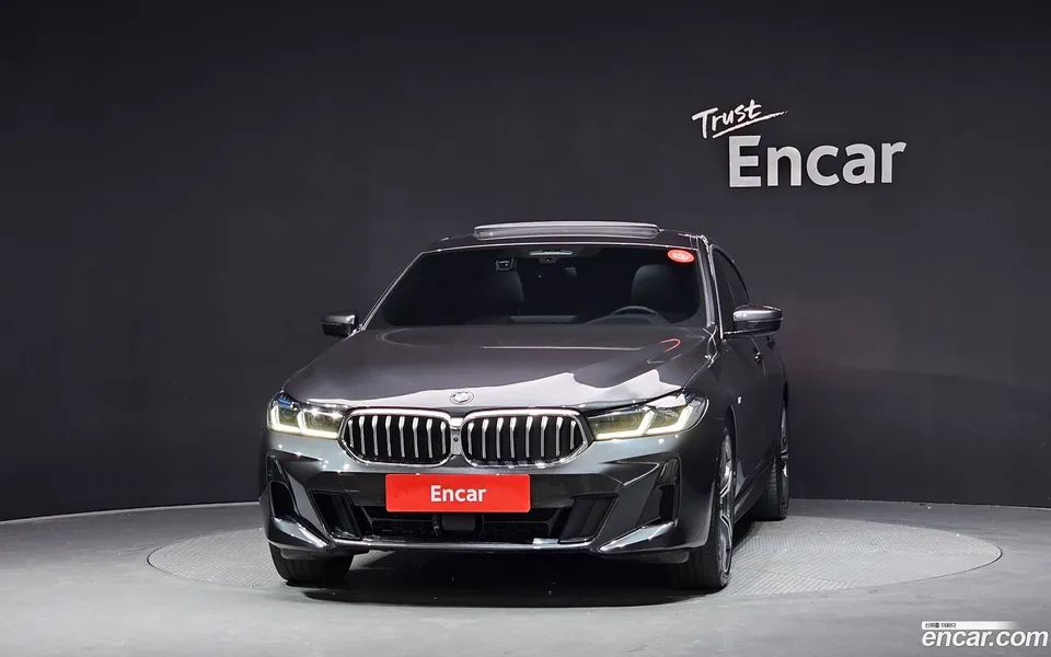 BMW 6 Series GT 630i xDrive M 2023 — миниатюра 3