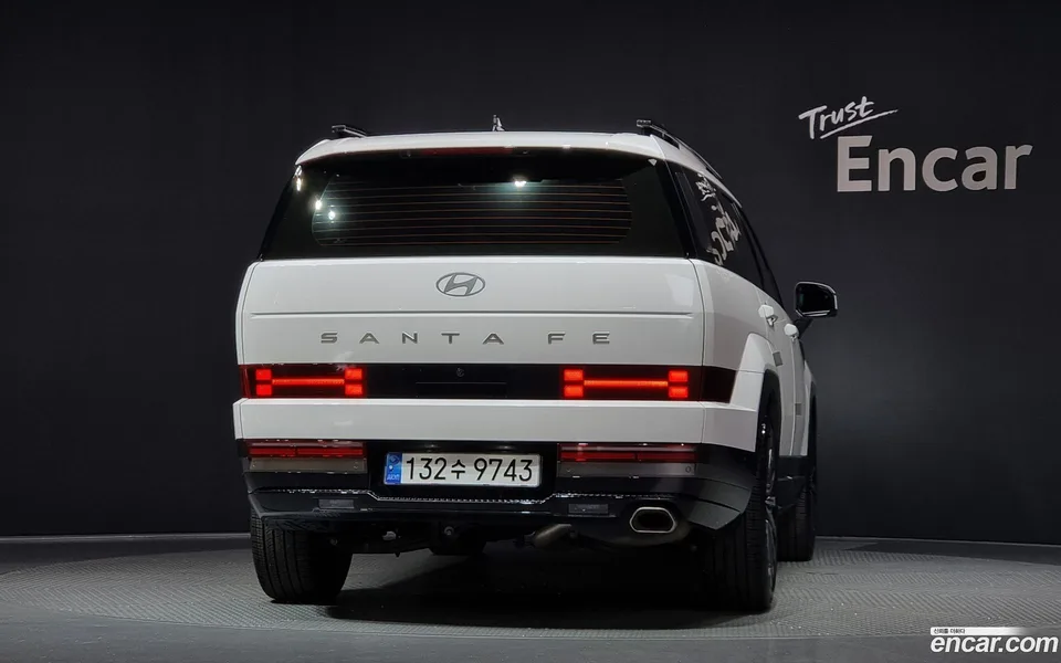 Hyundai SantaFe 2.5T 2WD 2023 — миниатюра 4