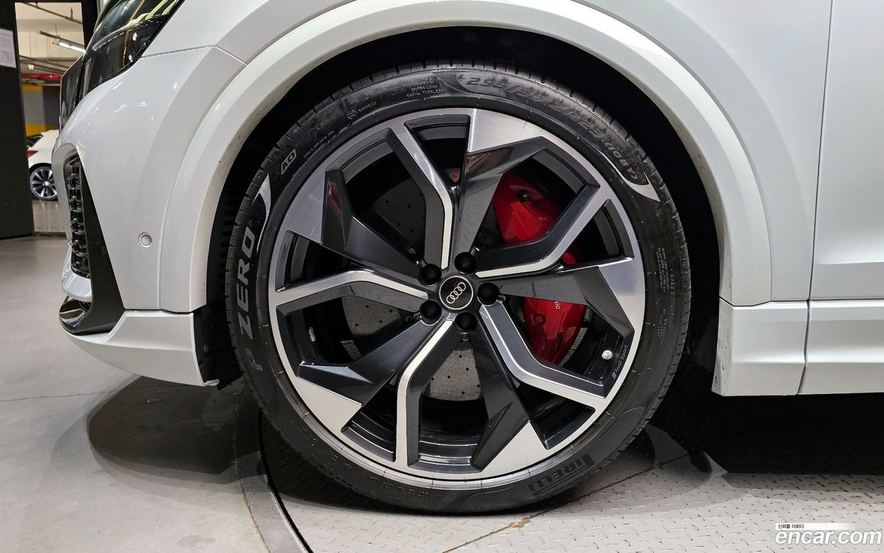 Audi RSQ8 (4M) 2023 — 2