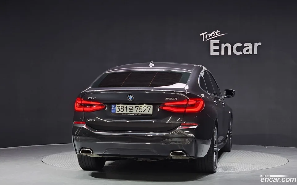 BMW 6 Series GT 630i xDrive M 2023 — миниатюра 4