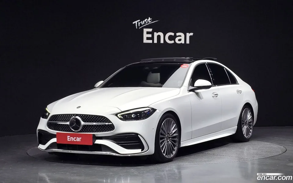 Mercedes-Benz C-Class C300 4MATIC AMG Line 2023 — фото 1, купить с доставкой в Москву