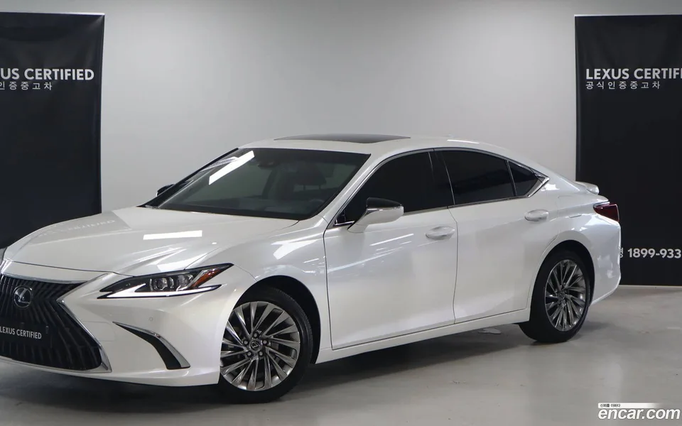 Lexus ES 300h 2024 — фото 1, купить с доставкой в Москву