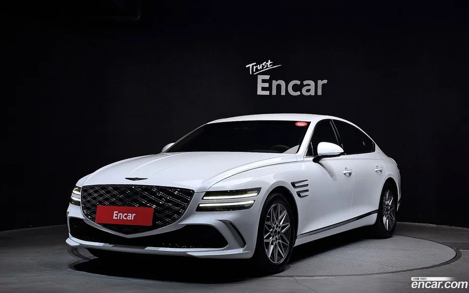 Genesis G80 2.5 2WD 2024 — фото 1, купить с доставкой в Москву
