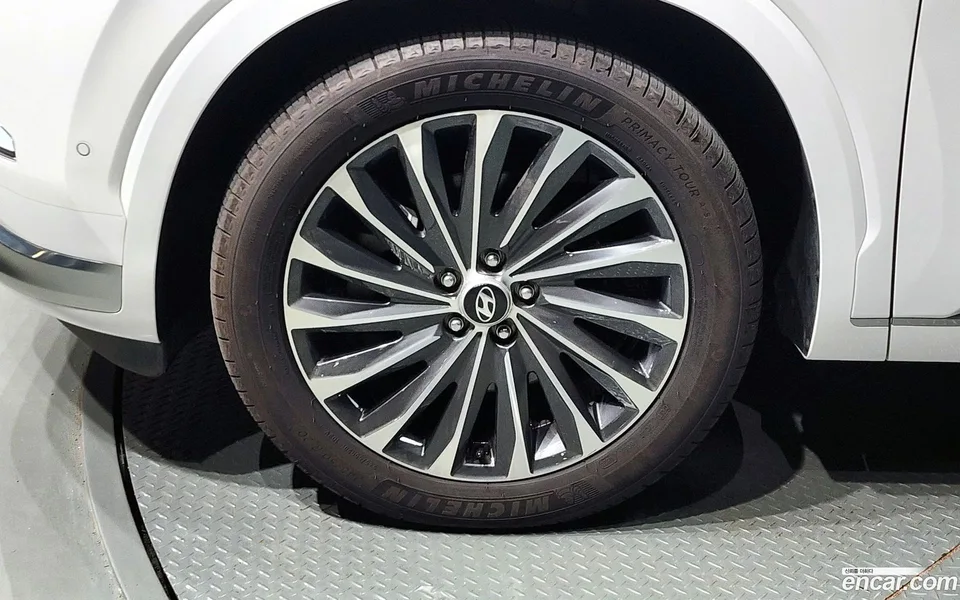 Hyundai Palisade 2.2 2WD 2023 — thumbnail 2
