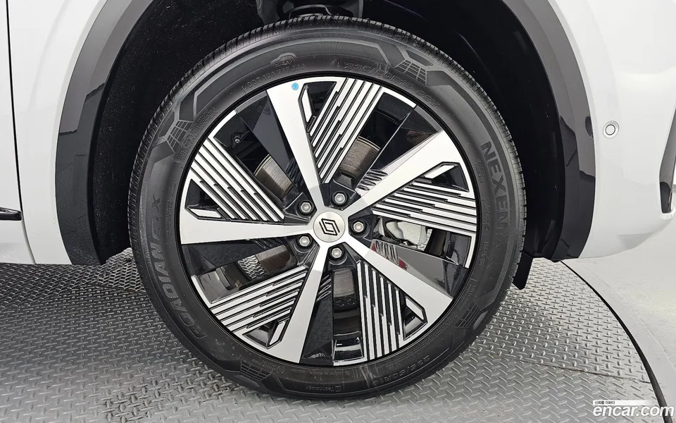Renault Samsung Grand Koleos 1.5 E-TECH 2WD 2025 — миниатюра 2