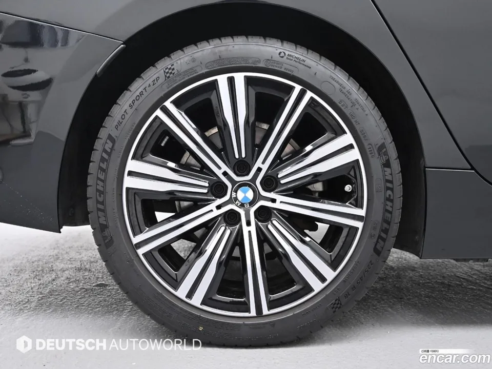 BMW 3 Series 320i 2025 — миниатюра 5