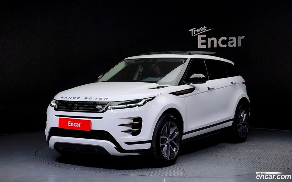 Land Rover Range Rover Evoque P250 SE 2024 — фото 1, купить с доставкой в Москву